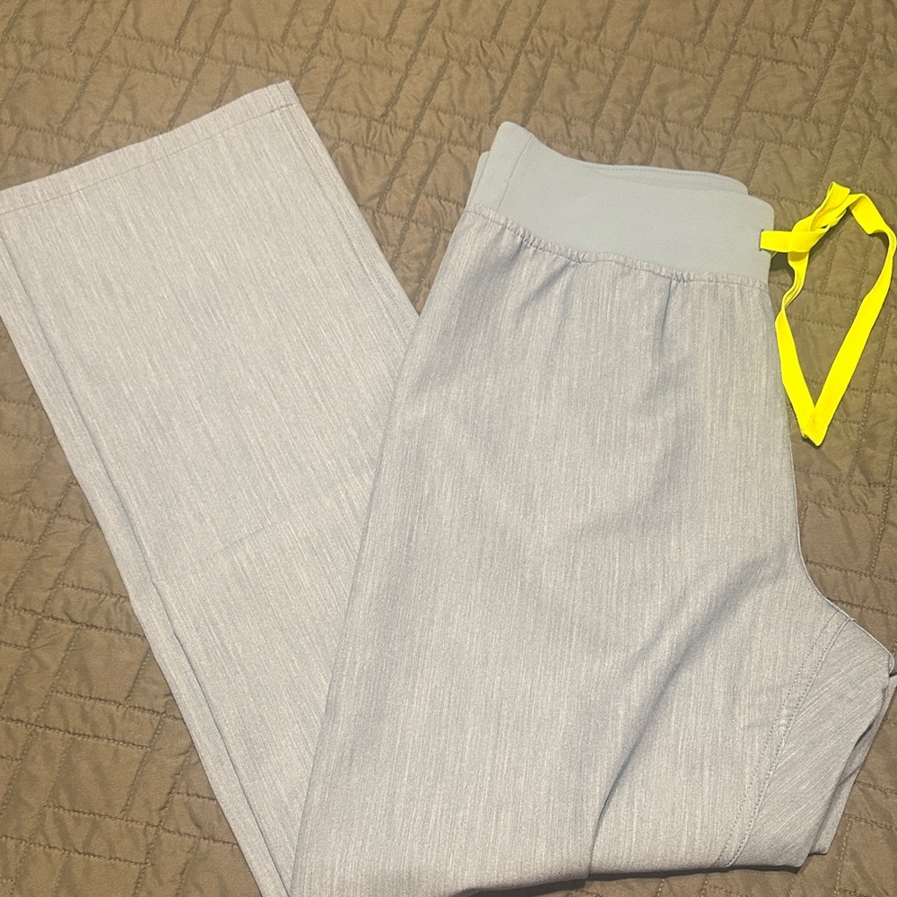 NWT Heather Blue scrub pants 👖